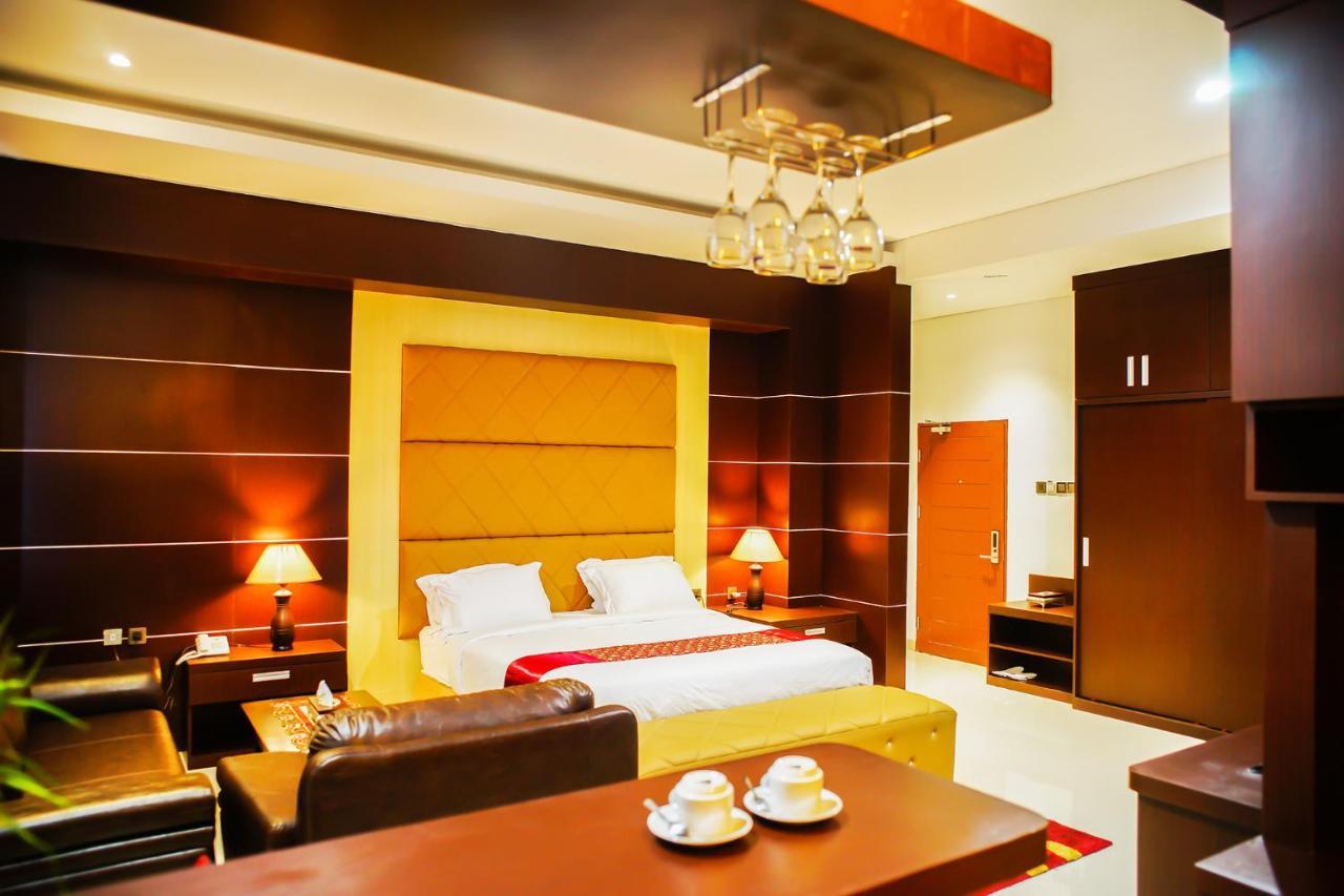 Singapore City Hotel Batu Bara Sungaibalai Eksteriør bilde