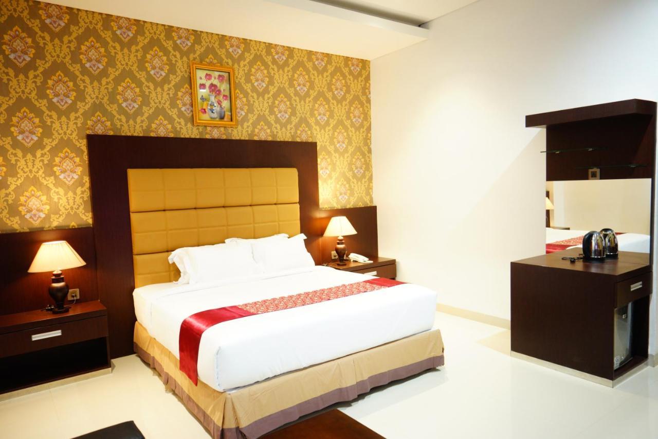 Singapore City Hotel Batu Bara Sungaibalai Eksteriør bilde